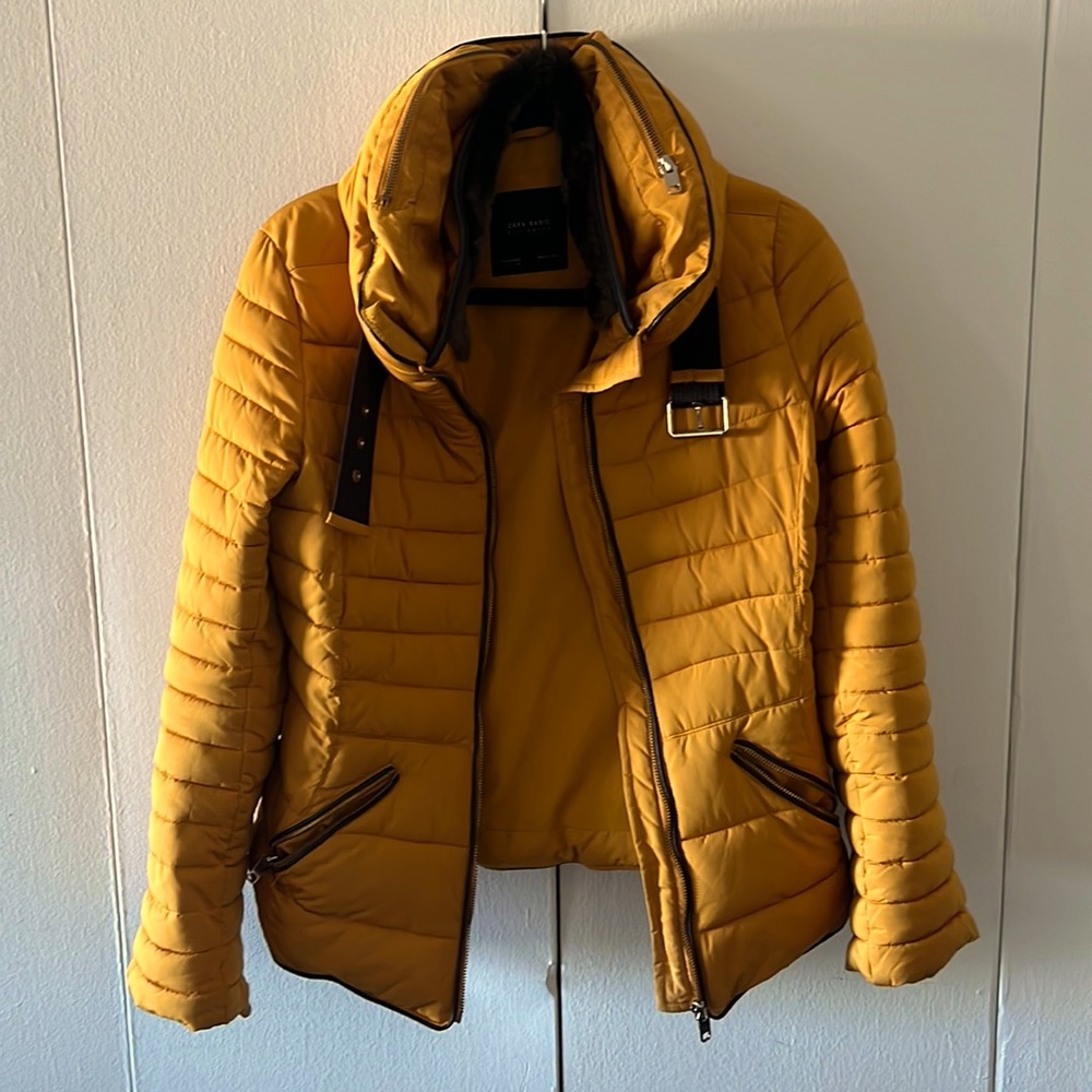 Zara Basic Puffer Jacket Size Small - image 1